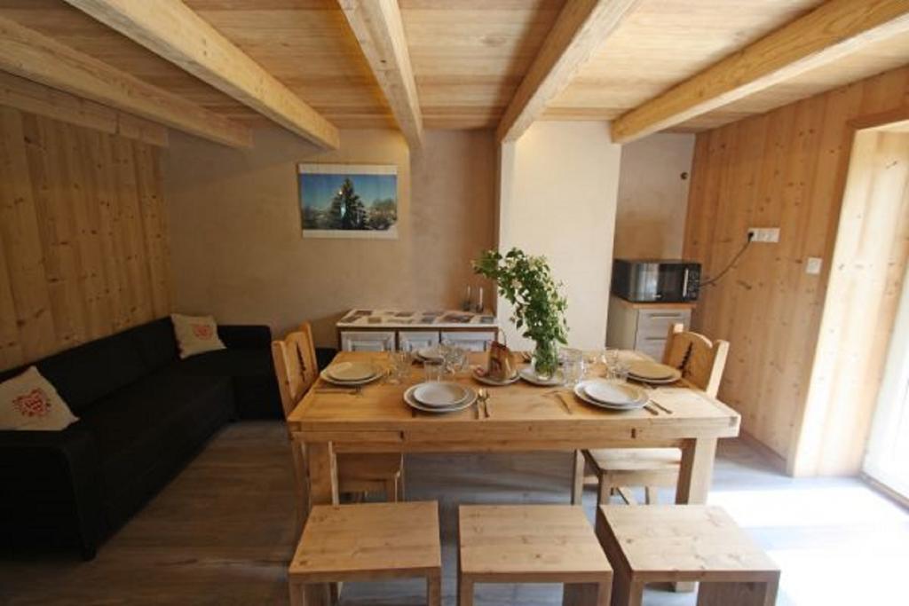 Gite Du Poirier Le Tholy Exteriör bild